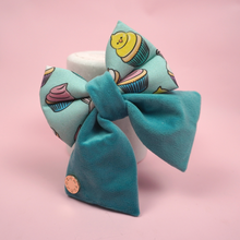 Load image into Gallery viewer, Easter Cupcake - Sailor Bow
